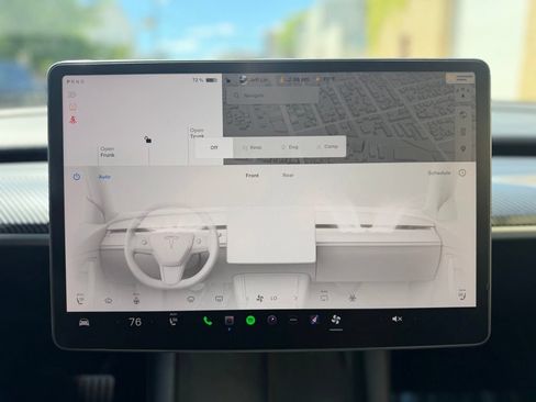 Used 2023 Tesla Model Y Performance AWD/4WD image 28