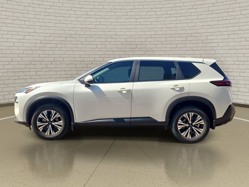 Used 2023 Nissan Rogue SV FWD image 8