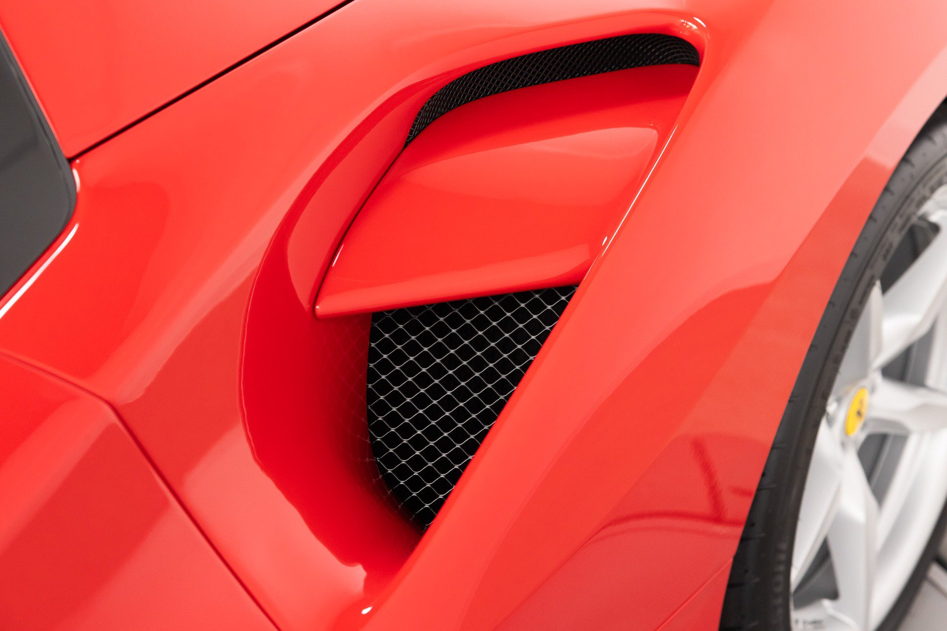 Certified 2019 Ferrari 488 Spider RWD image 35