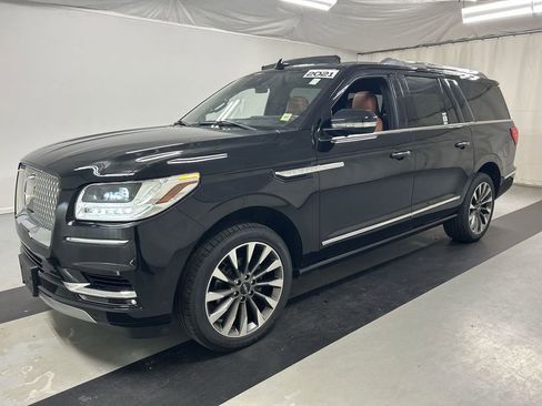 Used 2021 Lincoln Navigator L Reserve image 5