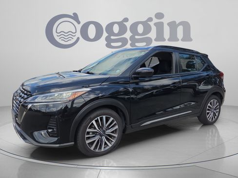 Used 2024 Nissan Kicks SR FWD image 1