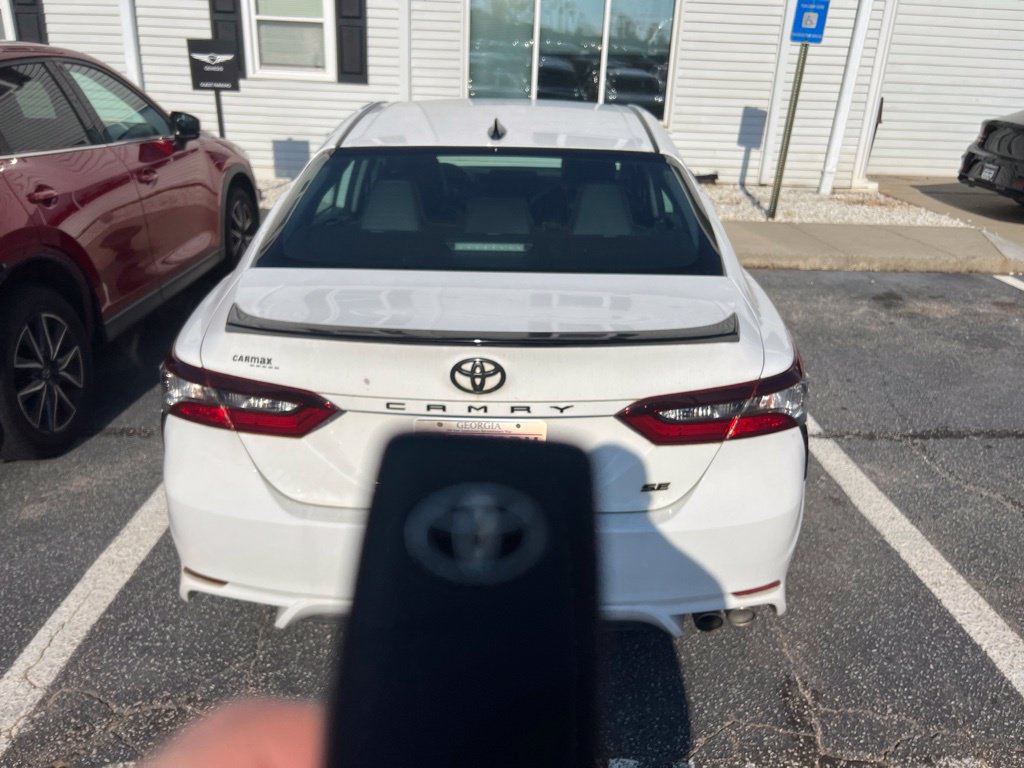 Used 2022 Toyota Camry SE w/ Carpet Mat Package (TMS) FWD image 4