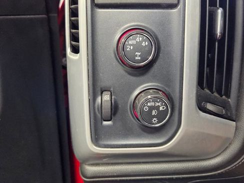 Used 2015 GMC Sierra 1500 SLE w/ SLE Value Package AWD/4WD image 27