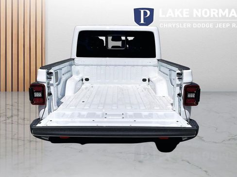 New 2026 Jeep Gladiator Mojave image 23