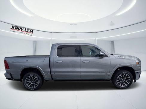 Used 2025 RAM 1500 Limited AWD/4WD image 2