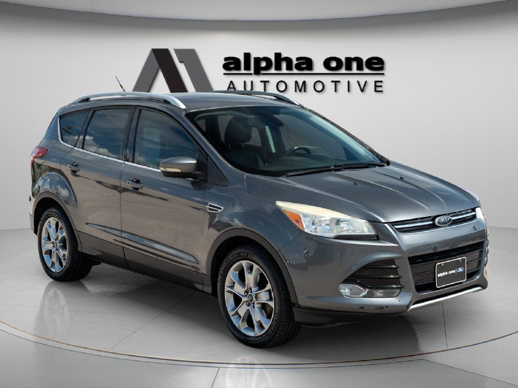 Used 2014 Ford Escape Titanium FWD image 3