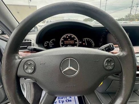 Used 2007 Mercedes-Benz S 550 image 12