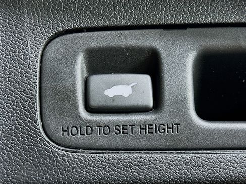 Used 2020 Honda CR-V EX-L image 29