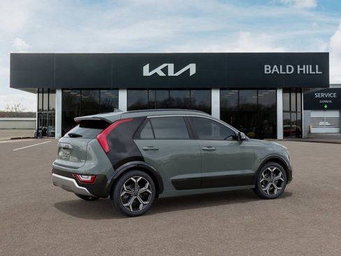 New 2025 Kia Niro SX Touring image 6