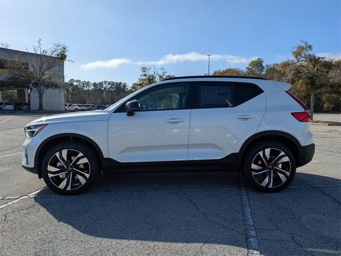 New 2026 Volvo XC40 B5 Plus w/ Protection Package Premier image 3