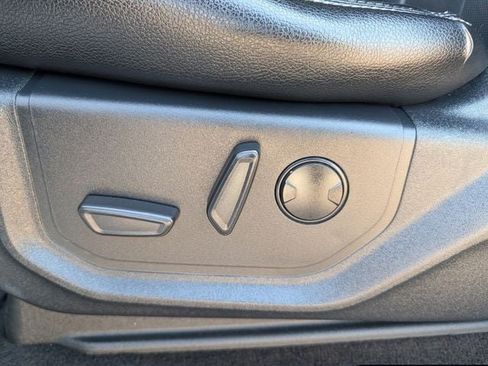 Used 2020 Ford F150 Lariat AWD/4WD image 24