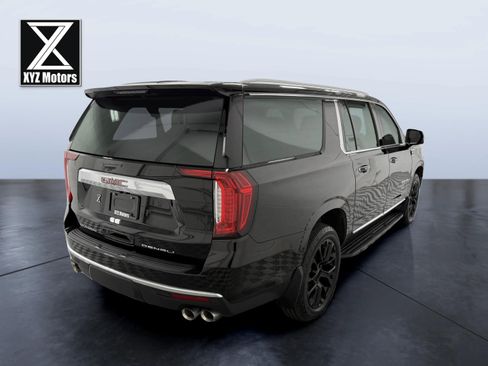 Used 2022 GMC Yukon XL Denali AWD/4WD image 6