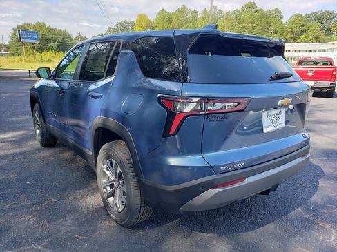 New 2026 Chevrolet Equinox LT w/ Convenience Package II image 4