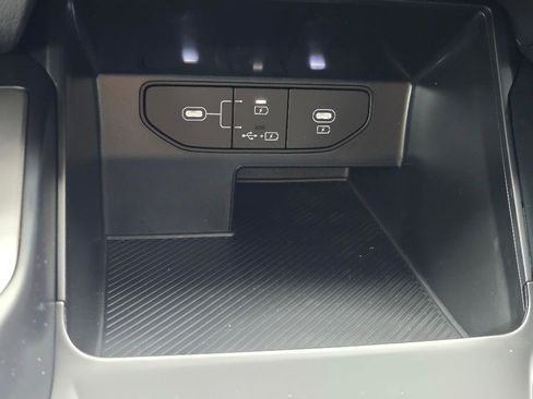 New 2025 Kia Sorento LX FWD image 11