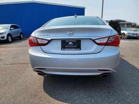 Used 2011 Hyundai Sonata SE w/ Navigation & Sunroof Pkg 4 FWD image 7