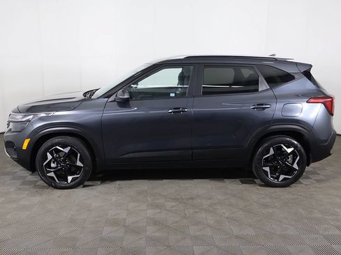 Used 2025 Kia Seltos S FWD image 16