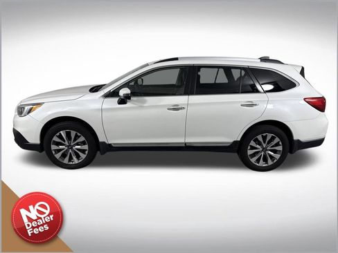 Used 2017 Subaru Outback 2.5i Touring w/ Popular Package #5A image 7