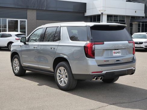 Used 2025 GMC Yukon Denali w/ Sun & Power Step Package image 7