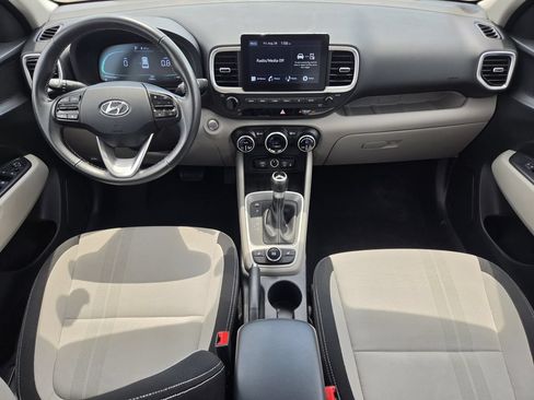 Used 2026 Hyundai Venue SEL FWD image 12