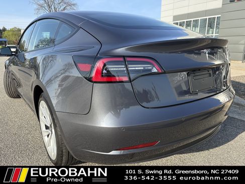 Used 2022 Tesla Model 3 Long Range image 3