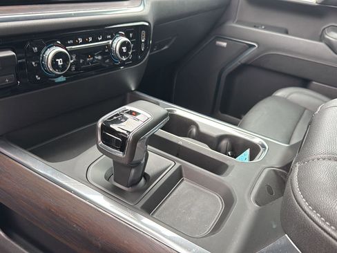 Used 2024 GMC Sierra 1500 SLT w/ SLT Premium Plus Package image 26