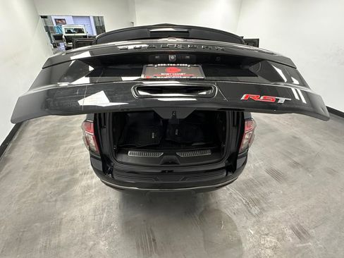 Used 2021 Chevrolet Suburban RST w/ Luxury Package image 57