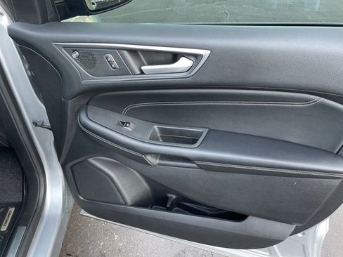 Used 2022 Ford Edge Titanium image 50
