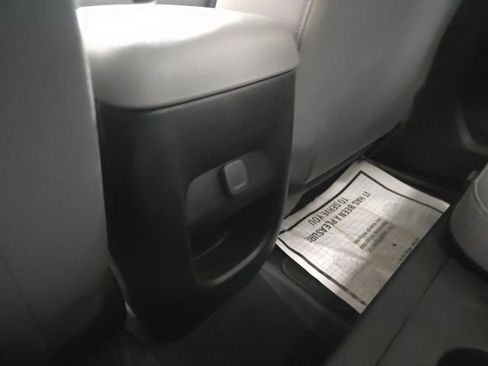 Used 2022 GMC Canyon Elevation Standard w/ Convenience Package image 23