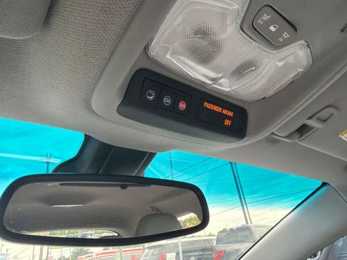 Used 2019 Chevrolet Bolt LT FWD image 25