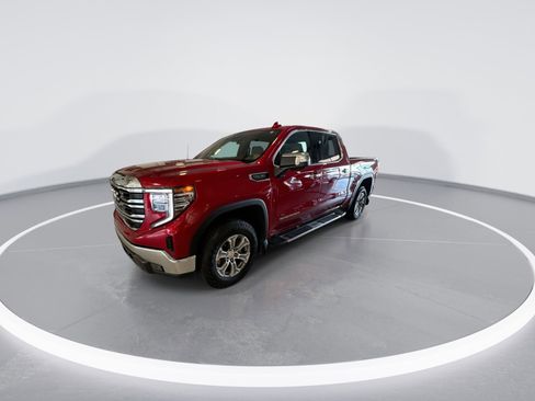 Used 2024 GMC Sierra 1500 SLT w/ SLT Convenience Package image 4