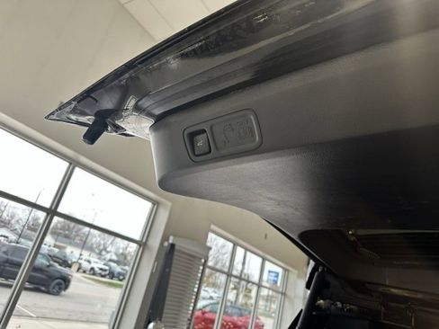 Used 2022 Ford Expedition XLT w/ Equipment Group 202A image 17