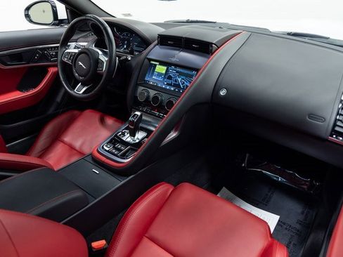 Used 2022 Jaguar F-TYPE R-Dynamic image 20