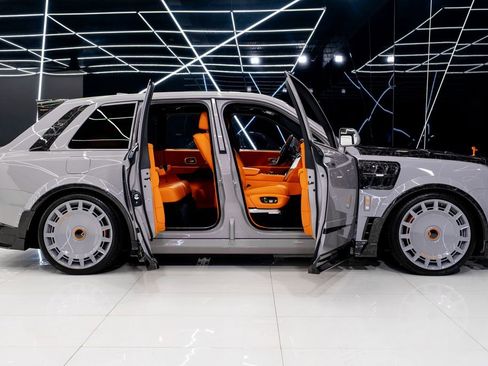 Used 2026 Rolls-Royce Cullinan AWD/4WD image 20