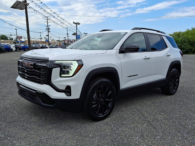 Used 2026 GMC Terrain Elevation w/ Elevation Premium Package FWD image 4