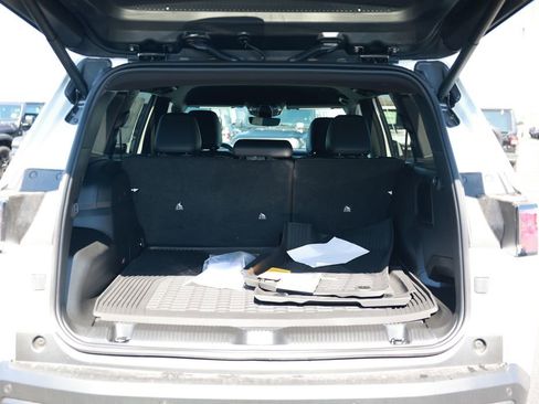 New 2026 Jeep Cherokee Limited image 32