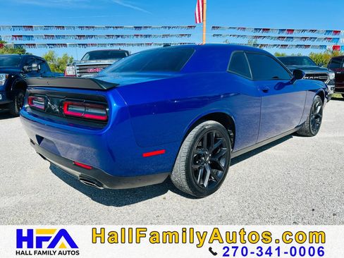 Used 2022 Dodge Challenger SXT w/ Blacktop Package RWD image 5