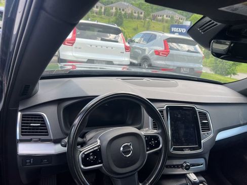 Used 2018 Volvo XC90 T5 Momentum w/ Convenience Package AWD/4WD image 7