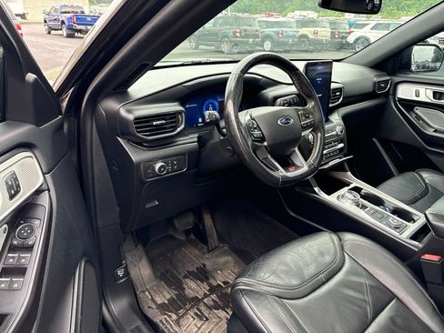 Used 2020 Ford Explorer ST w/ Premium Technology Package AWD/4WD image 7