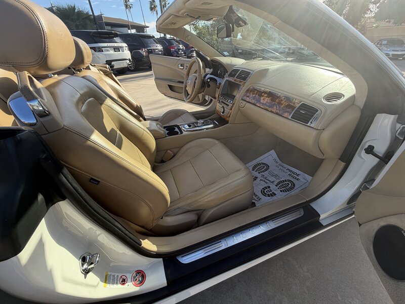 Used 2010 Jaguar XKR R RWD image 13
