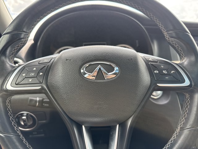 Used 2019 INFINITI QX30 FWD image 17