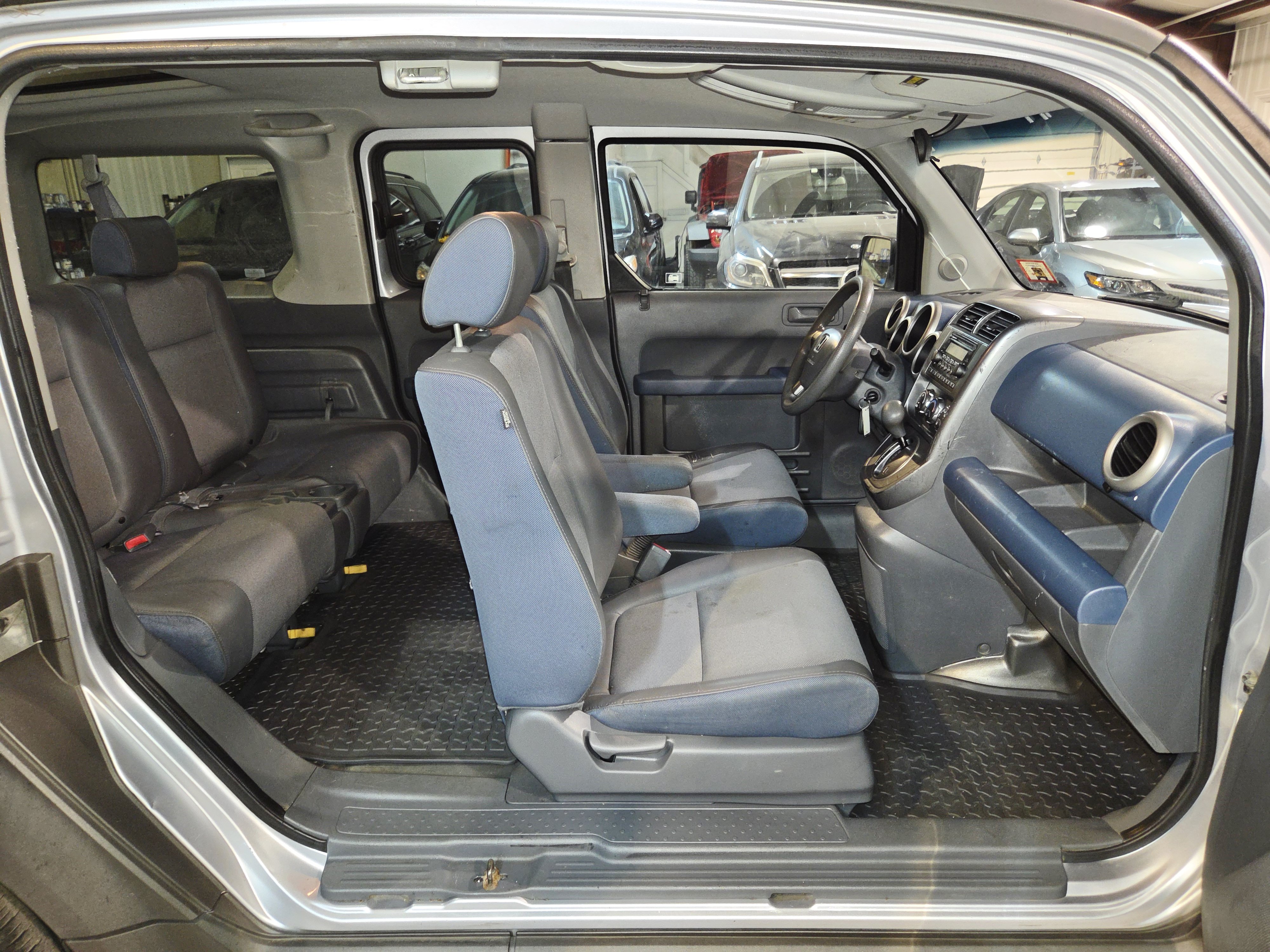 Used 2004 Honda Element EX image 21