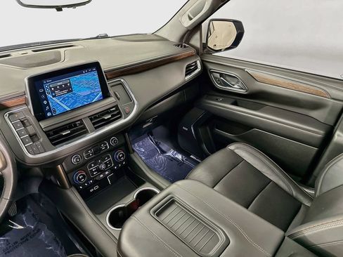 Used 2023 Chevrolet Suburban High Country AWD/4WD image 24
