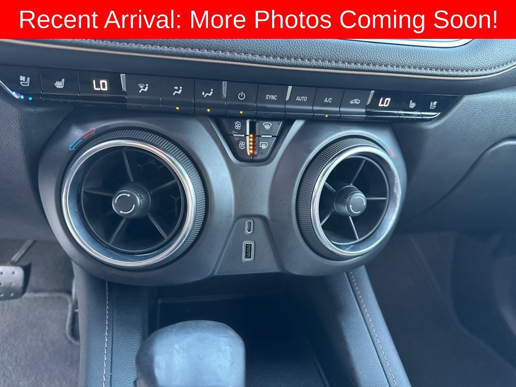 Used 2019 Chevrolet Blazer Premier FWD image 13