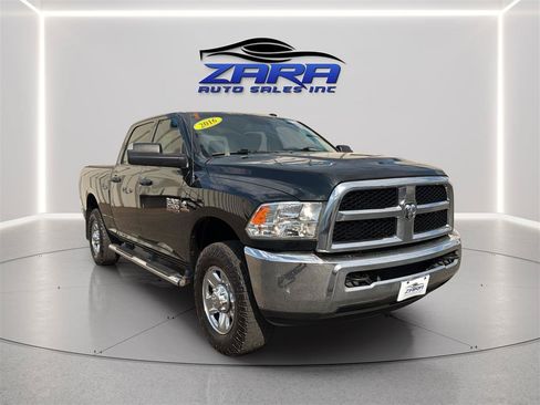 Used 2016 RAM 2500 Tradesman w/ Chrome Appearance Group AWD/4WD image 9