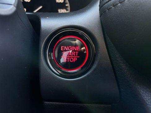 Certified 2025 Honda HR-V LX image 21