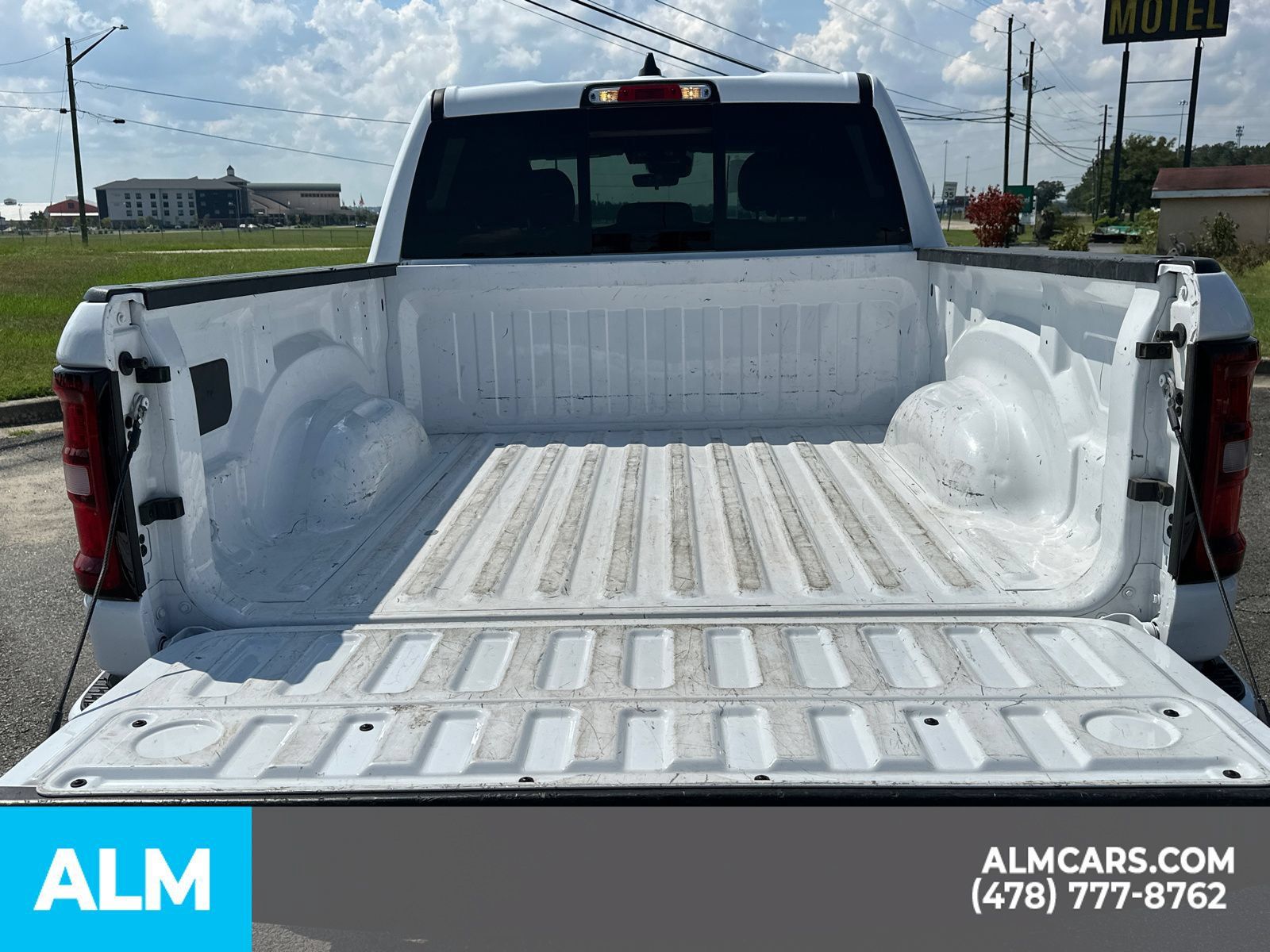 Used 2025 RAM 1500 Tradesman w/ Night Edition AWD/4WD image 21