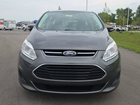 Used 2017 Ford C-MAX SE w/ Equipment Group 201A FWD image 3