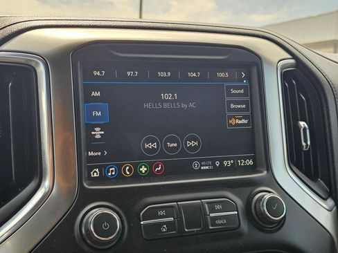Used 2021 Chevrolet Silverado 1500 LT w/ Z71 Off-Road Package AWD/4WD image 25