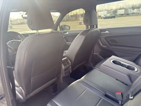Used 2021 Volkswagen Tiguan SE R-Line image 21