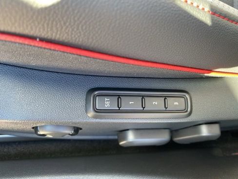New 2025 Volkswagen GTI SE FWD image 21